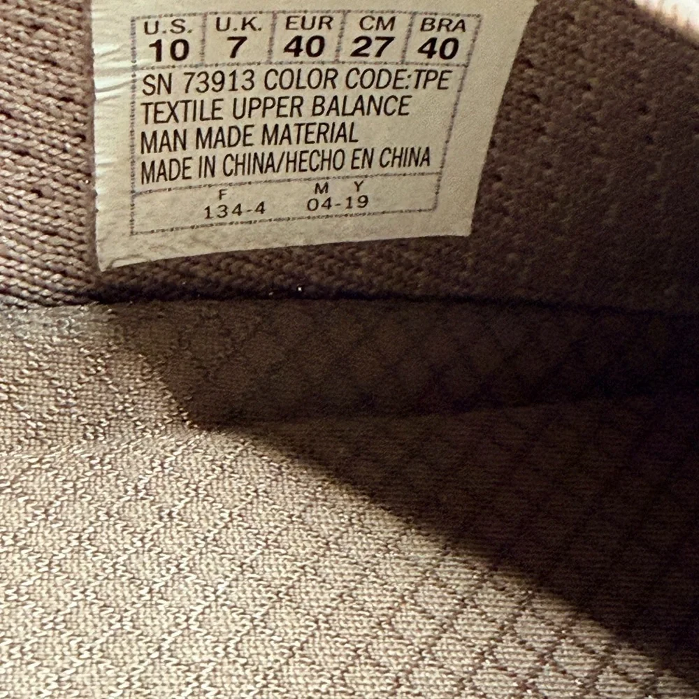 SKECHERS Womens Tan Rhinestone Slip-On Comfort Shoes So 10